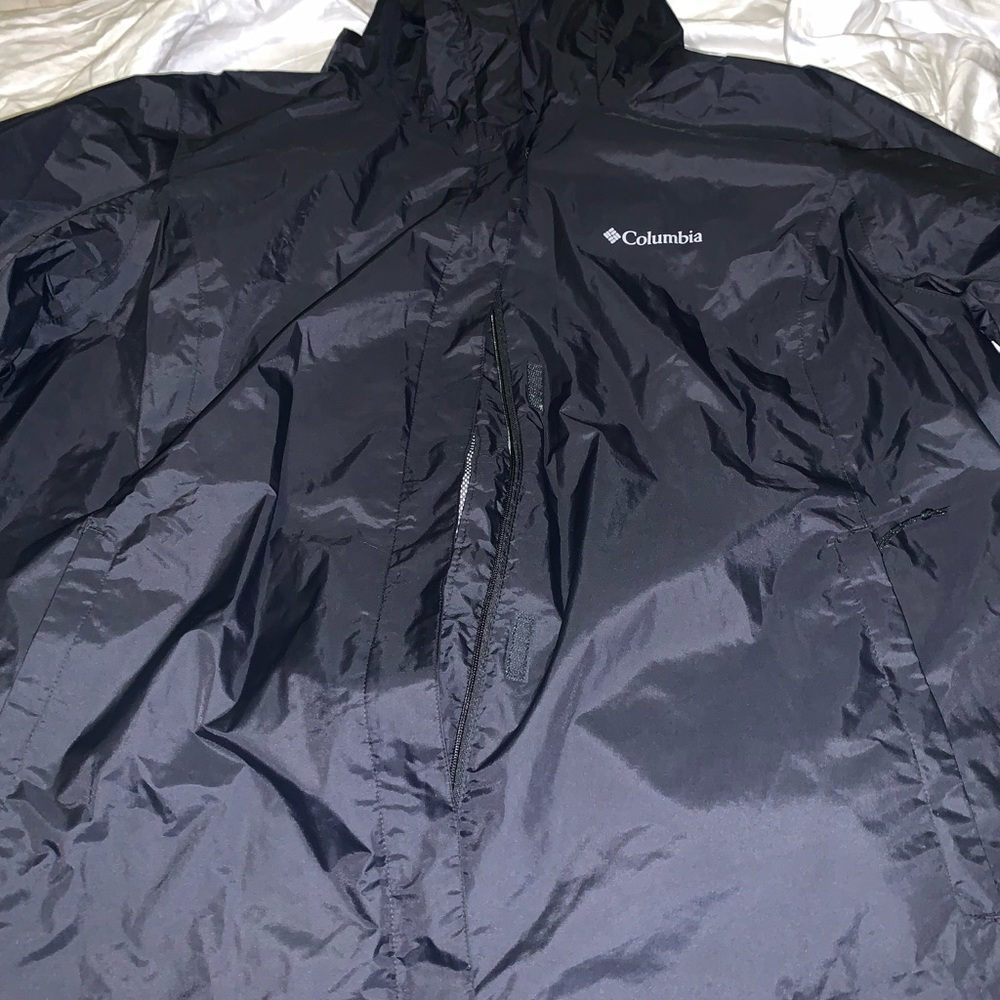 Columbia rain coat. Worn once. Black size XXl
